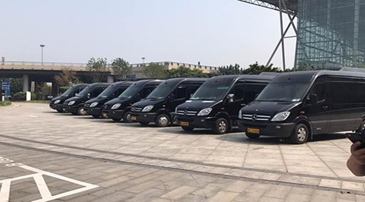 旅游社的租车费用高