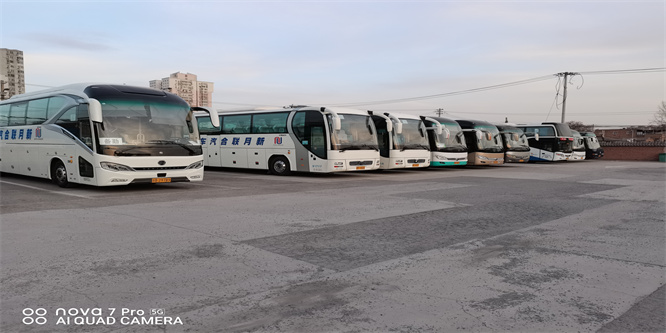 租赁公司的报价是不限公里数的